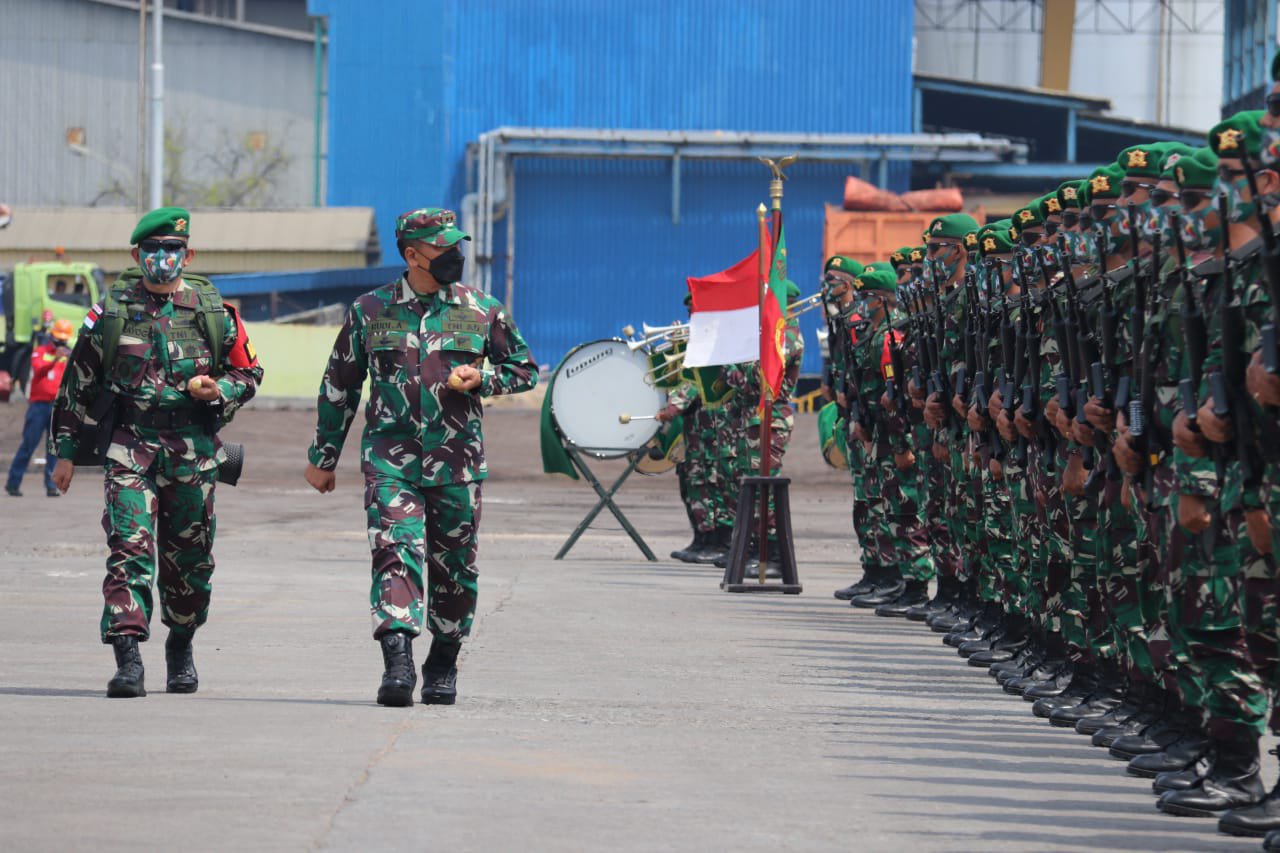 Jaga Kedaulatan Perbatasan RI-PNG, Satgas Yonif 410/Alugoro Diberangkatkan Ke Papua